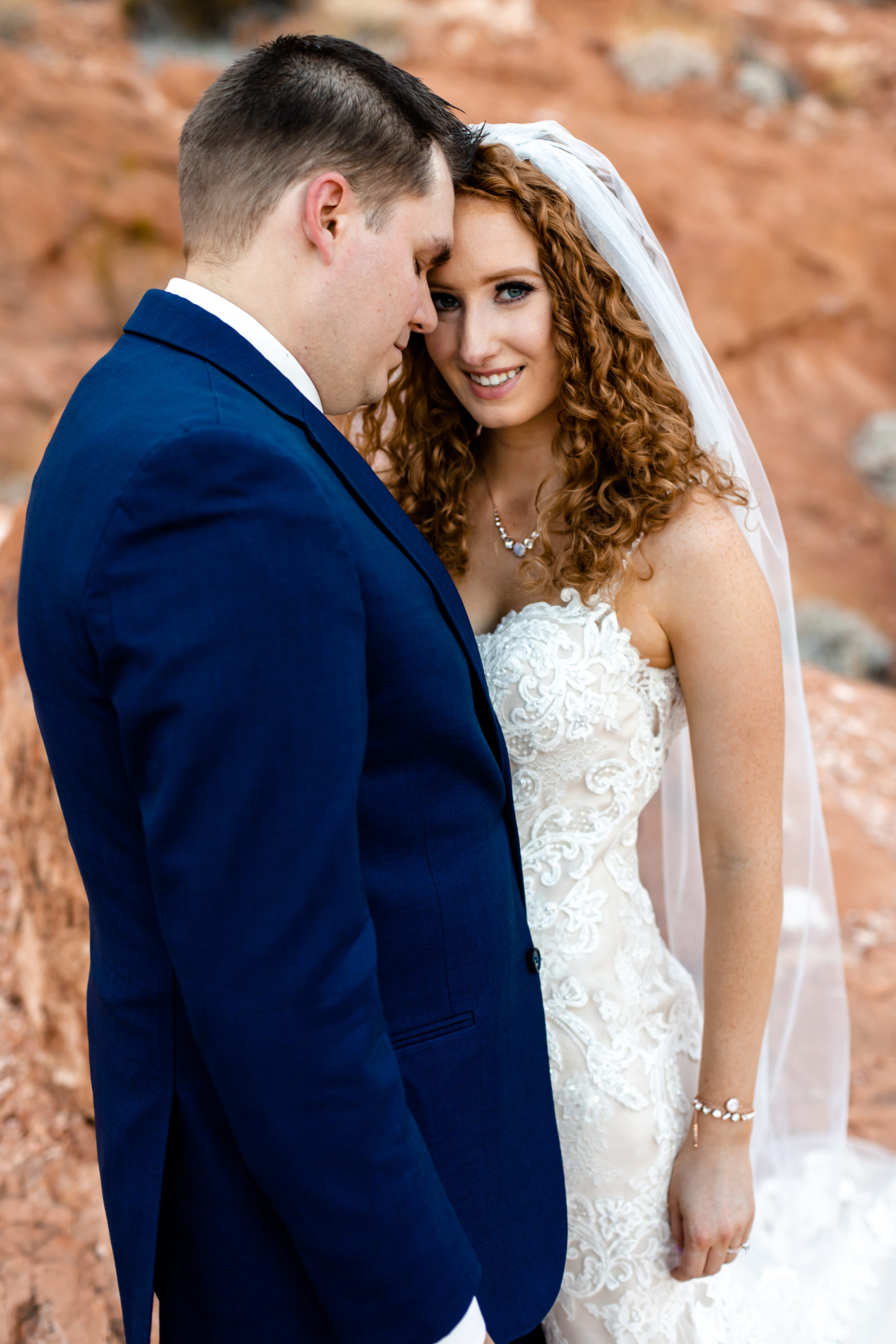 Valley of Fire Elopement | Las Vegas Elopement Photographer | Long Veil with Wedding Dress