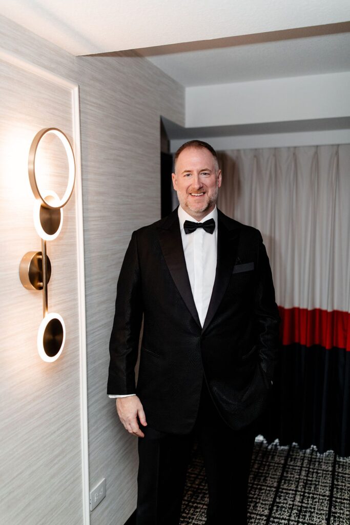 Indoor Las Vegas grooms portraits at Paris Hotel