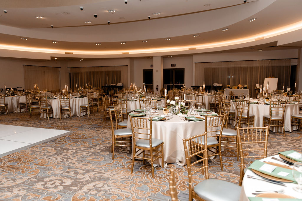 An indoor JW Marriott Las Vegas wedding reception